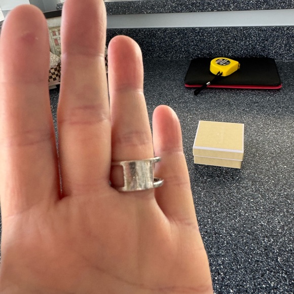 Elegant Fresh Water Pearl Silver Ring Size 8 - Picture 8 of 10